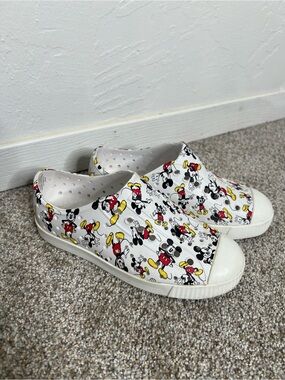 Native x Disney Jefferson Collab Mickey Mouse 13C White Sandal Tennis Shoes